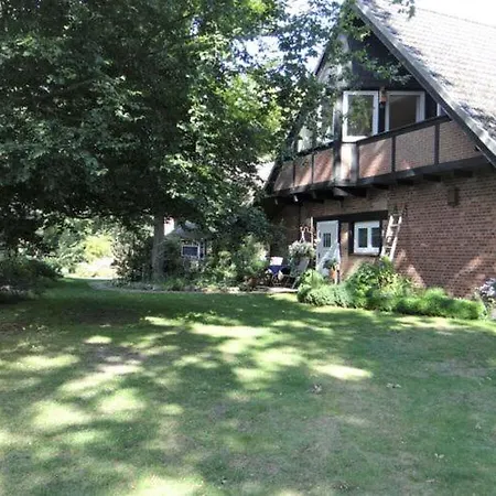 At The Apple Tree * Faßberg